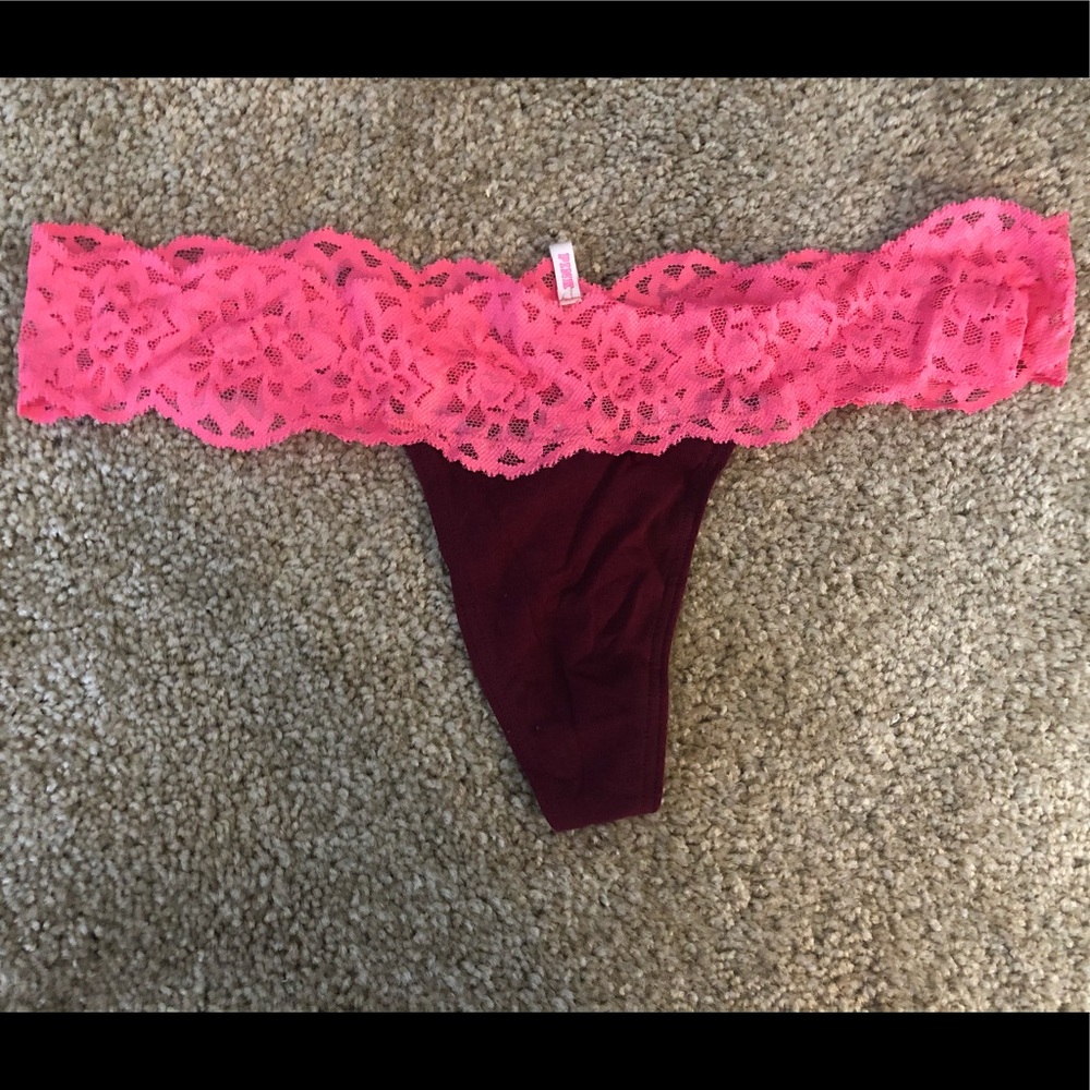 Lot of 3 VS PINK lace thongs - Picture 5 of 7